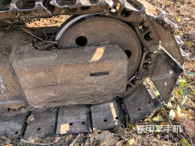 左導(dǎo)向輪（行走機(jī)構(gòu)）