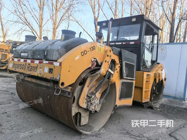 左后45°（压路机整机外观）