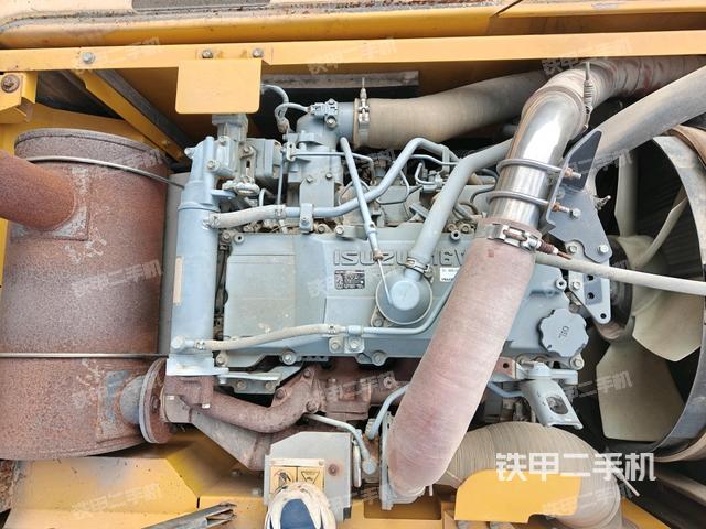 发动机室（上车部件）