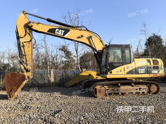 卡特彼勒320D液压挖掘机