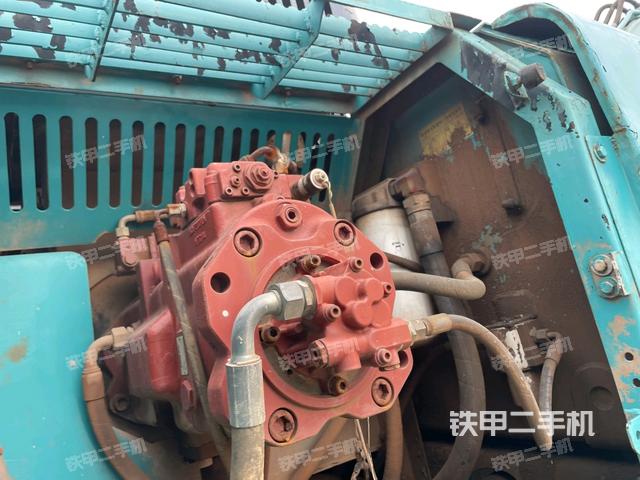 液壓泵斜45?左（大件艙室）