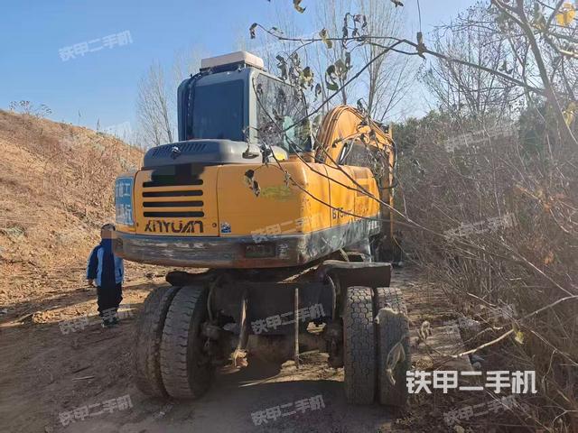 驾驶室整体（整机外观）