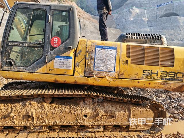 右侧玻璃角标（驾驶室部分）