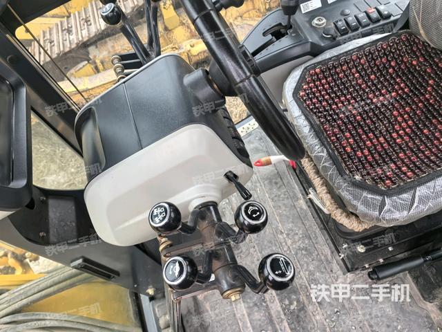 驾驶室正侧（驾驶室/操作室）