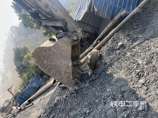 大臂根部?斜視（工作和回轉(zhuǎn)裝置）