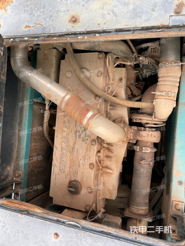 氣門室蓋螺絲特寫（上車部件）