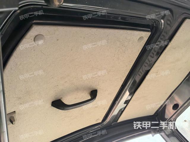 頂棚整體（駕駛室部分）