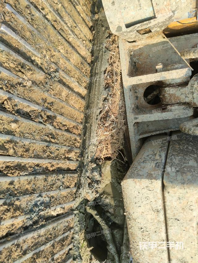 转盘和下车架正前（工作和回转装置）