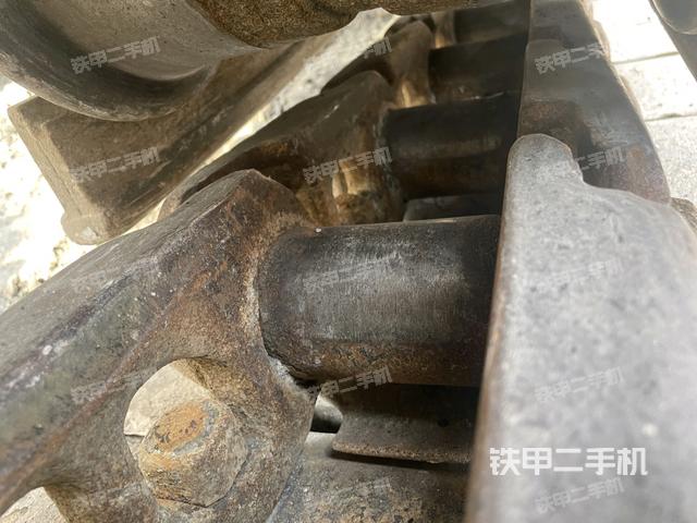 左側(cè)履帶整體?（行走機(jī)構(gòu)）