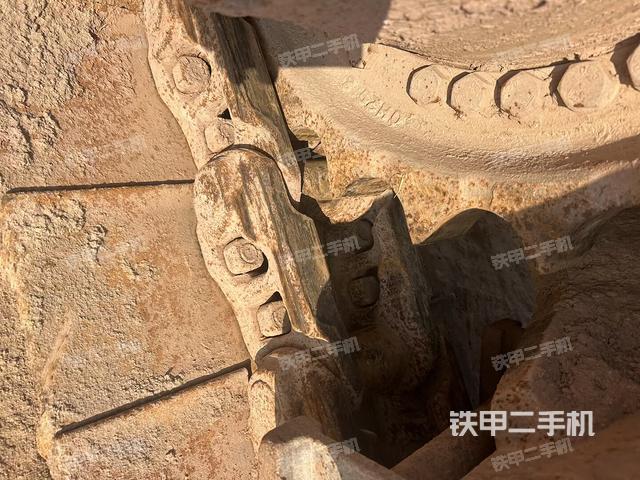 右侧行走马达盖板（行走机构）