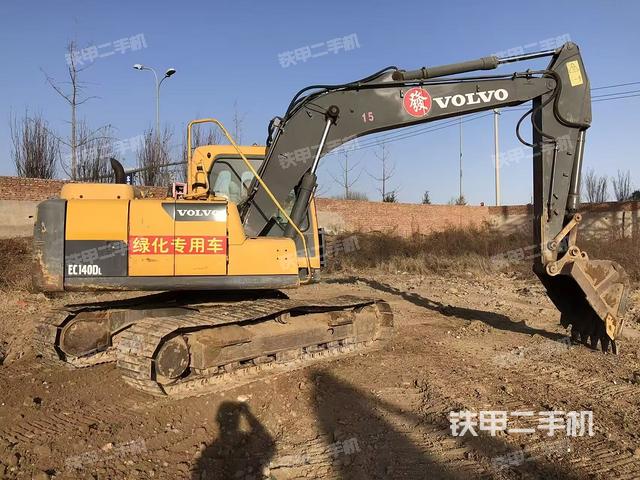 整机右后45°（整机外观）