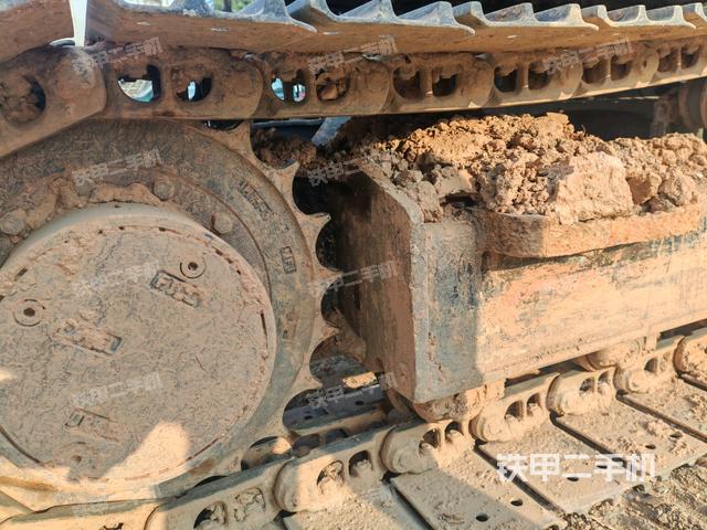 单侧履带整体（整机外观）