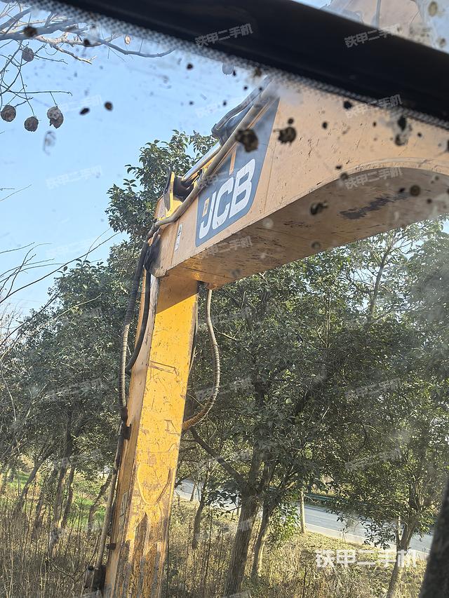 駕駛室整體（整機(jī)外觀）