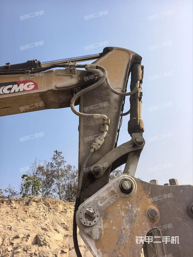 小臂整体右前（工作和回转装置）