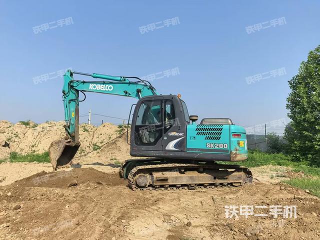 神鋼SK140LC-8挖掘機