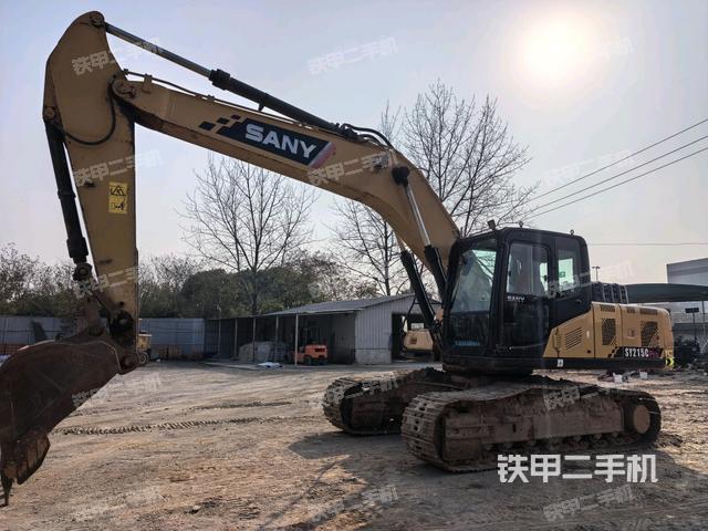 三一重工SY200C挖掘機(jī)