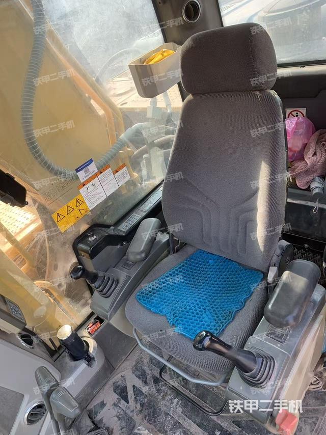 驾驶室整体（整机外观）