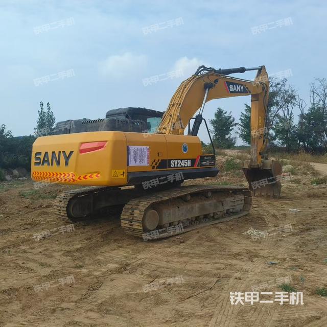 駕駛室頂部（整機(jī)外觀）