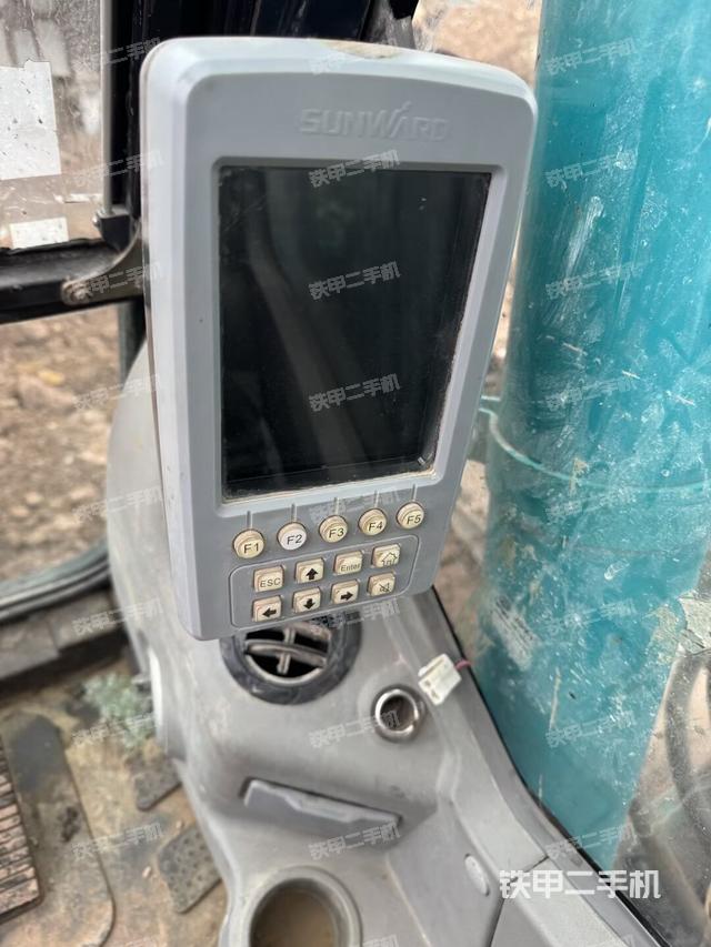 显示屏 （驾驶室部分）