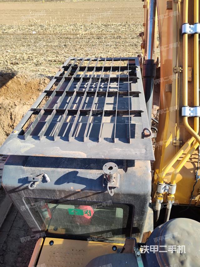 駕駛室頂部（整機(jī)外觀）