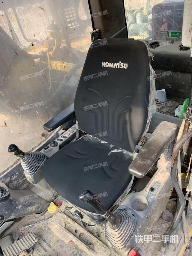 驾驶室整体（整机外观）