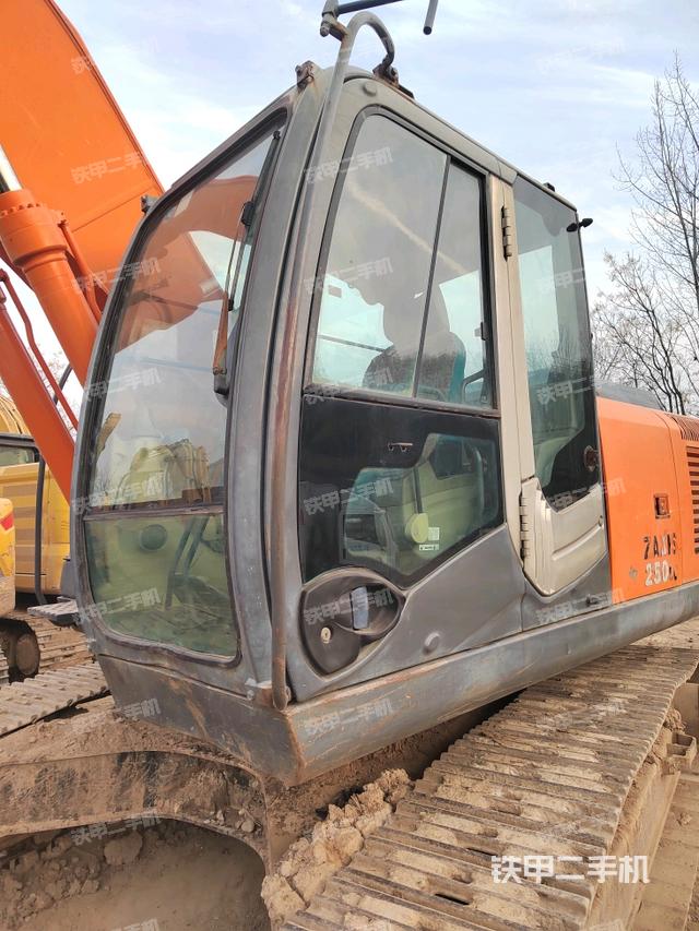 驾驶室整体（整机外观）