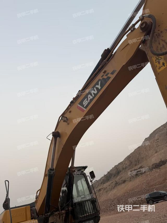 大臂整體?右側(cè)（工作和回轉(zhuǎn)裝置）