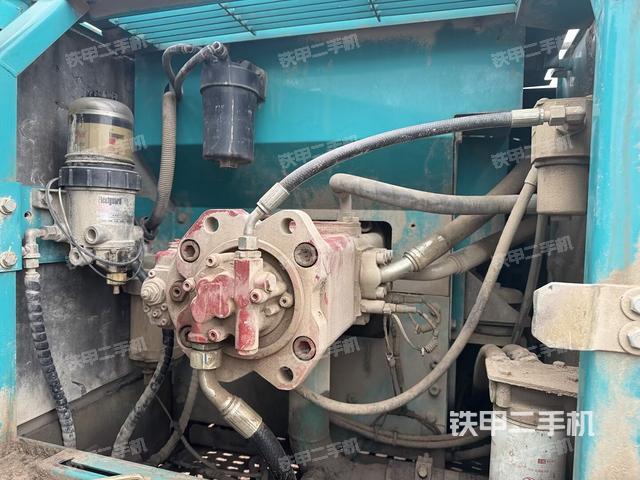 液压泵室（大件舱室）