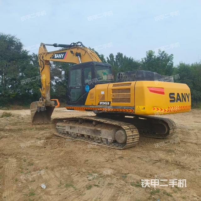 三一重工SY245H挖掘機(jī)