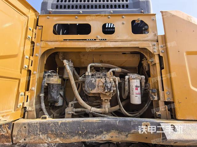 液压泵斜45 左（大件舱室）