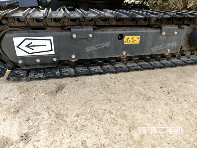 左侧履带整体 （行走机构）