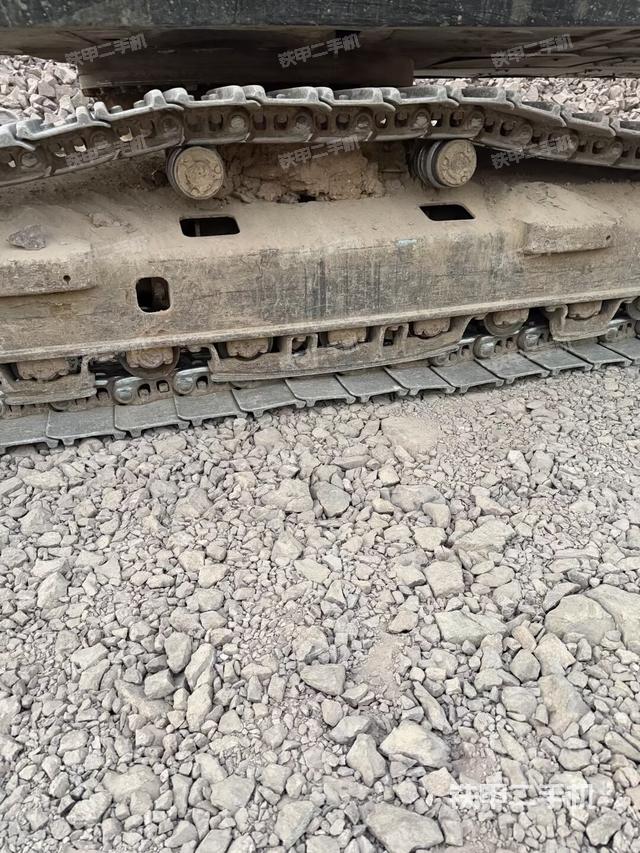 左側(cè)履帶整體?（行走機構(gòu)）