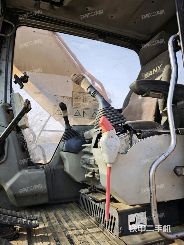 座椅后部（駕駛室部分）