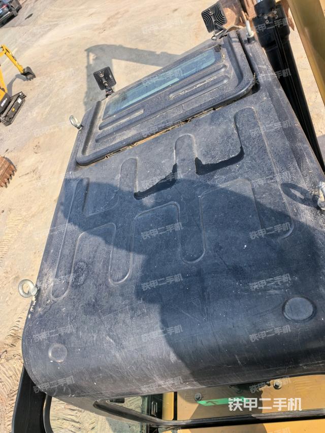 駕駛室頂部（整機(jī)外觀）