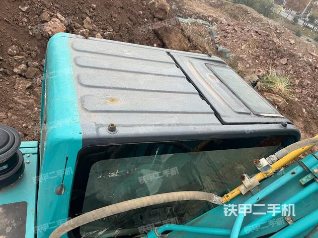 驾驶室顶部俯视（上车部件）