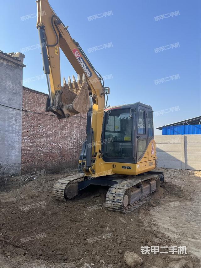 駕駛室整體（整機(jī)外觀）