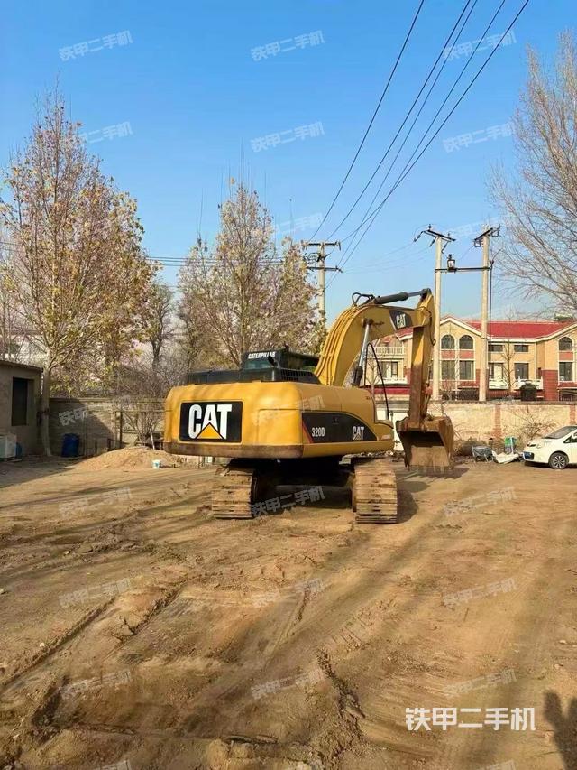 驾驶室顶部（整机外观）