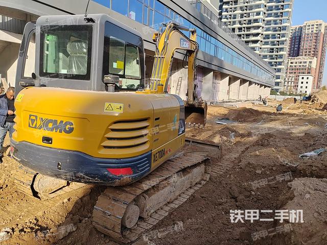 整機右后45°（整機外觀）