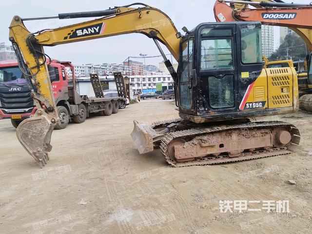 三一重工SY75C挖掘機(jī)