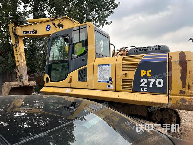 小松PC240LC-8挖掘机