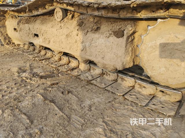 左侧履带整体 （行走机构）