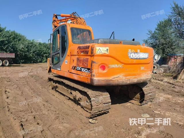 駕駛室整體（整機(jī)外觀）