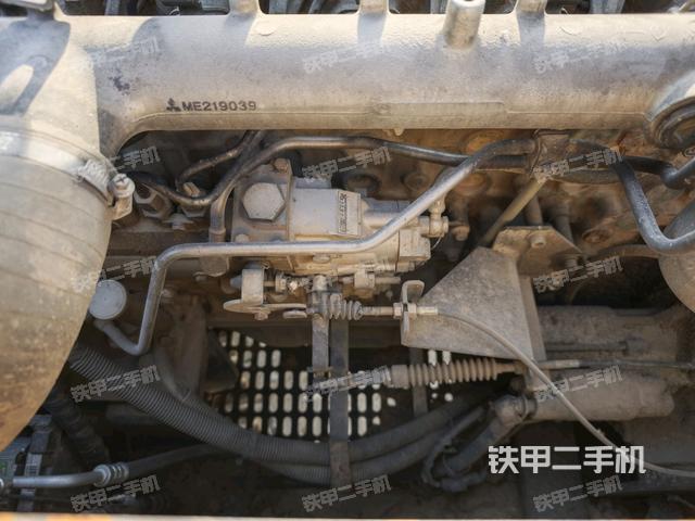 氣門室蓋螺絲特寫（上車部件）