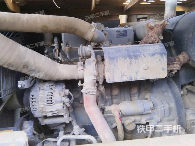 發(fā)動(dòng)機(jī)室（上車部件）