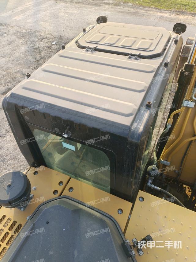 驾驶室顶部俯视（上车部件）