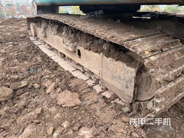 右侧履带整体（行走机构）