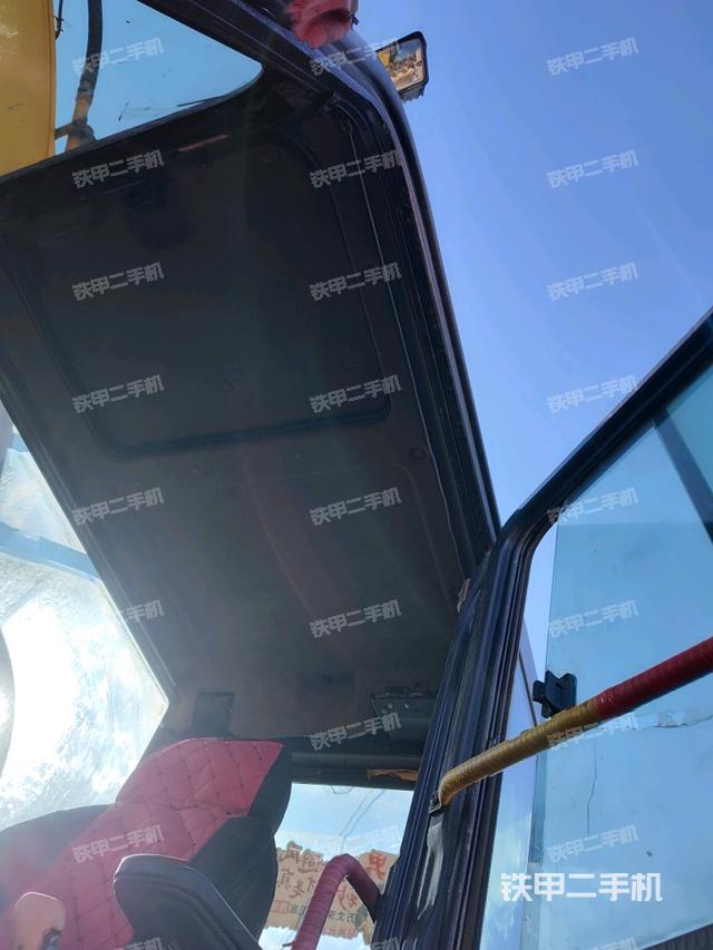 駕駛室頂部（整機(jī)外觀）