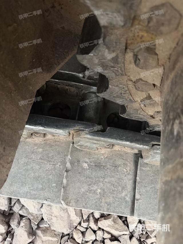 左導(dǎo)向輪（行走機構(gòu)）