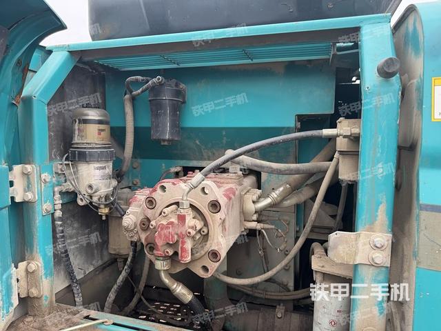 液压泵斜45 右（大件舱室）