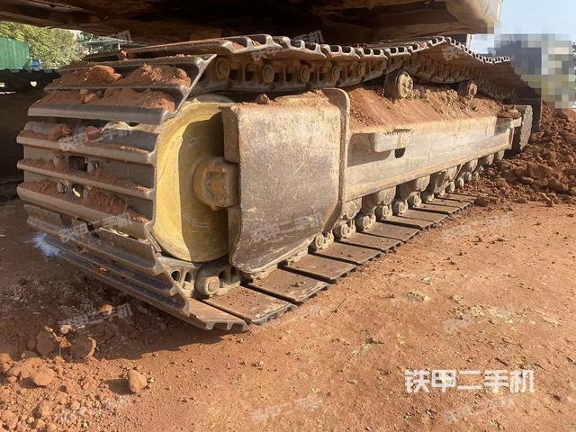 单侧履带整体（整机外观）